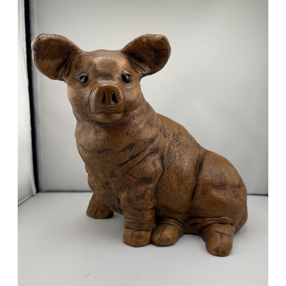 VTG Piglet Figurine Indoor / Garden‎ Composite 7.5"x 8x 6" Glass Eyes